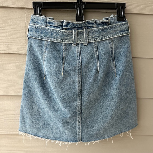 New with tags. Free People East of Eden Belted Denim Frayed Mini Skirt - Picture 3 of 4